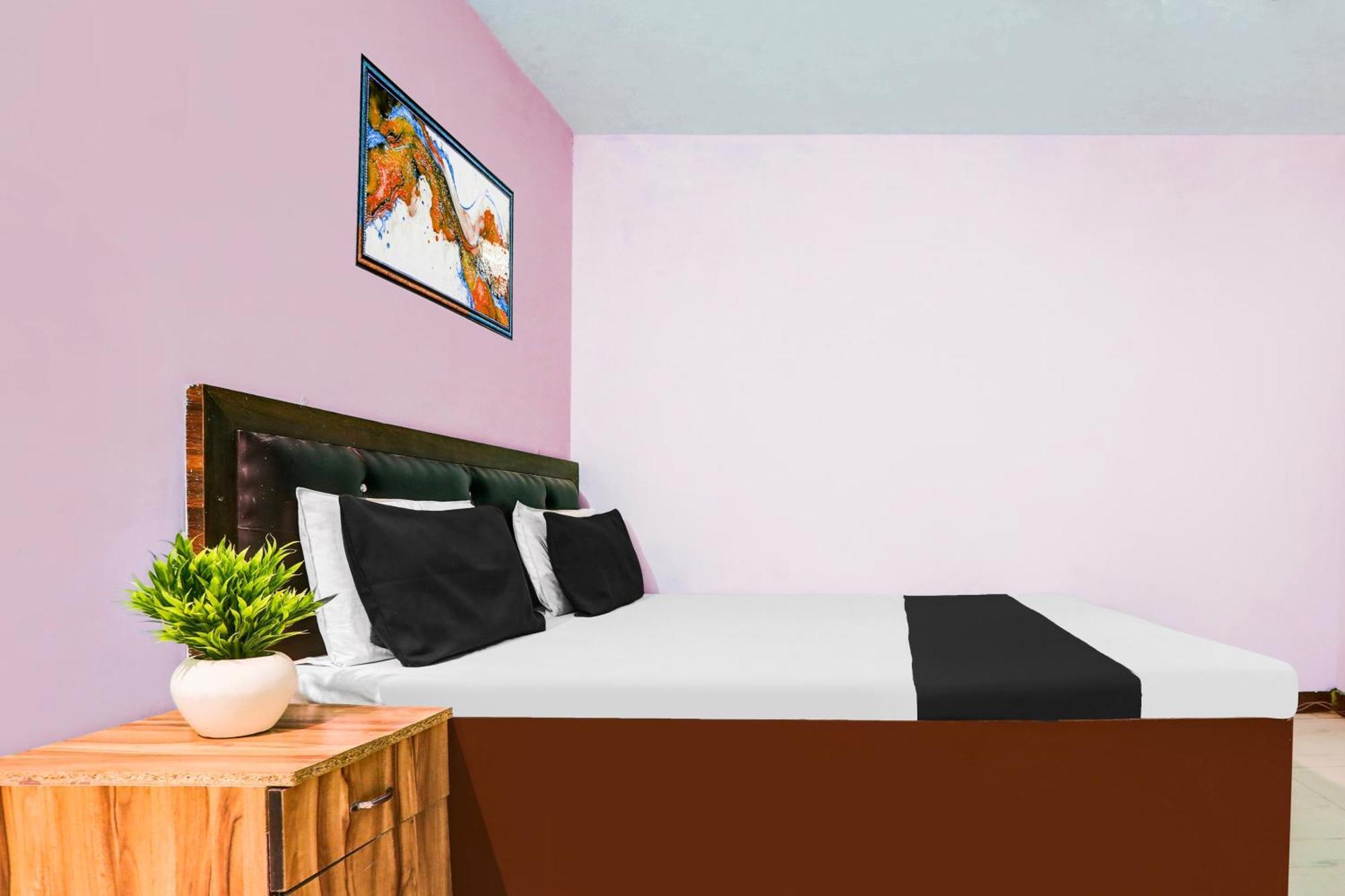 Hotel O Royal Classic Alīgarh Buitenkant foto
