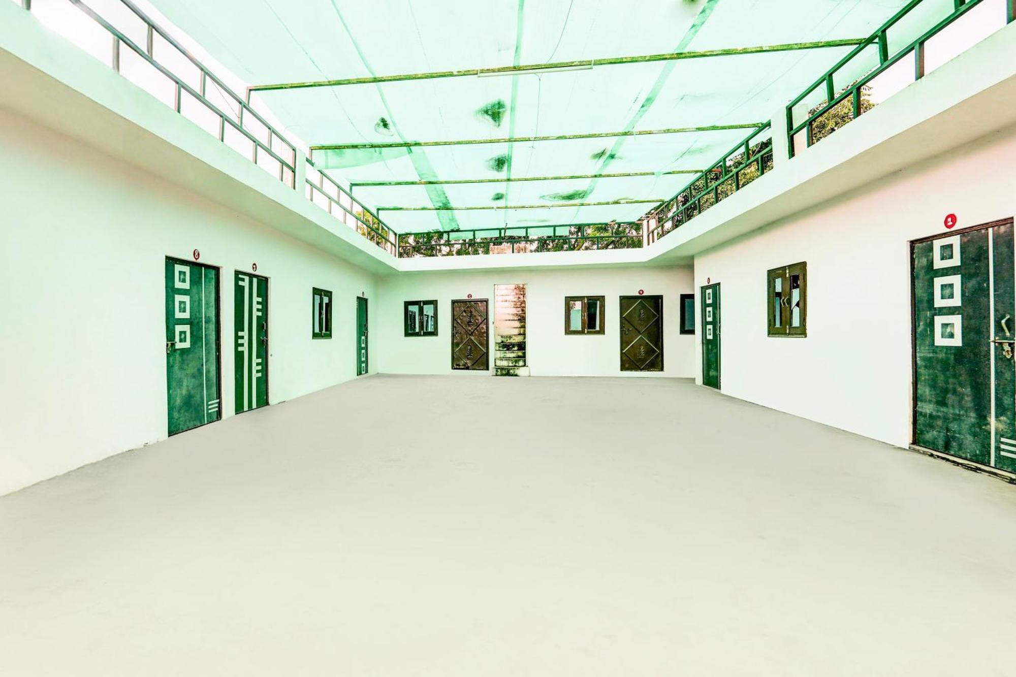 Hotel O Royal Classic Alīgarh Buitenkant foto